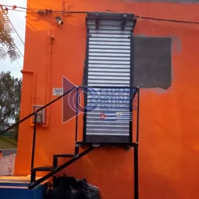 Arreglo de cortinas de enrollar