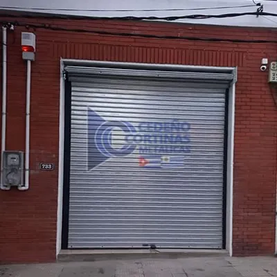 Cortinas de enrollar con sistema motorizado